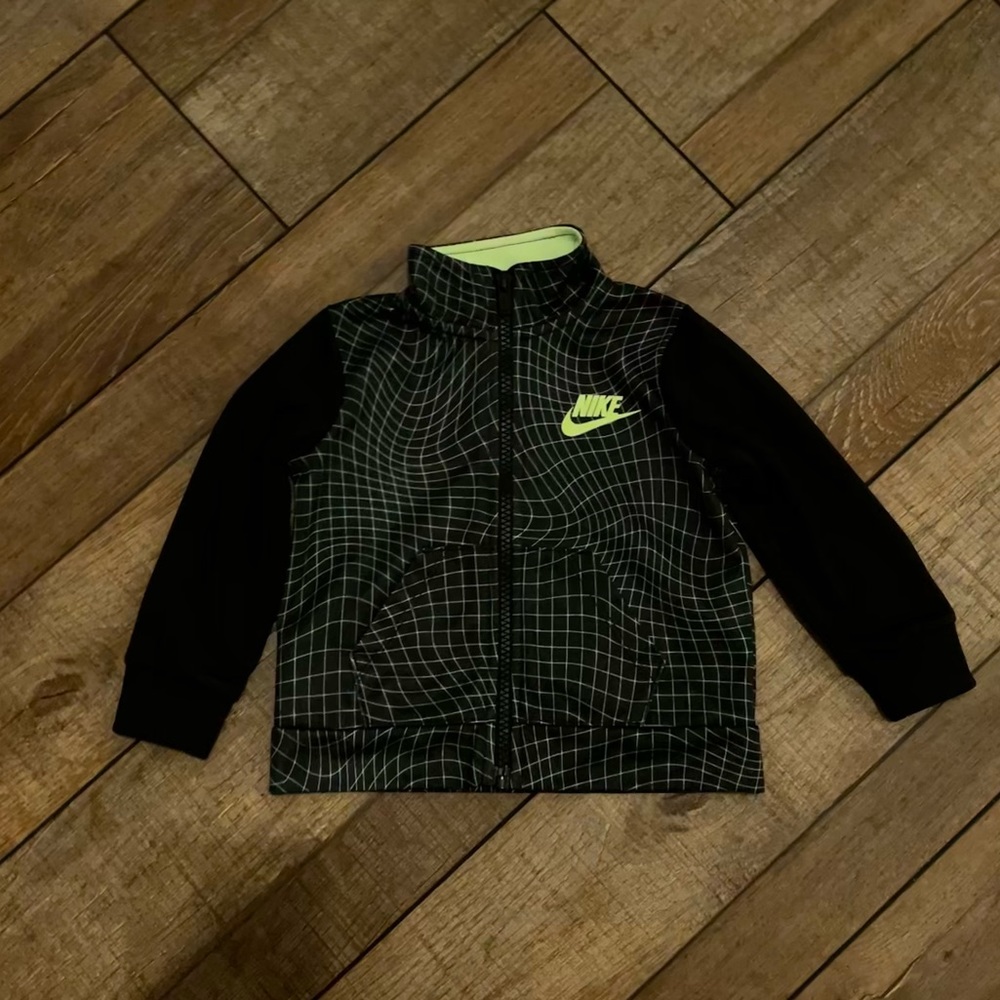 12 m. Nike Jacket